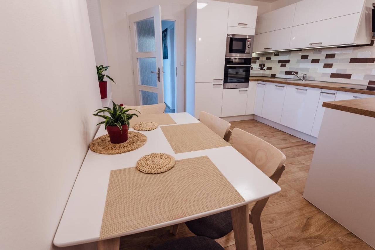 Apartman Pod Borovici Kovalovice Exterior photo